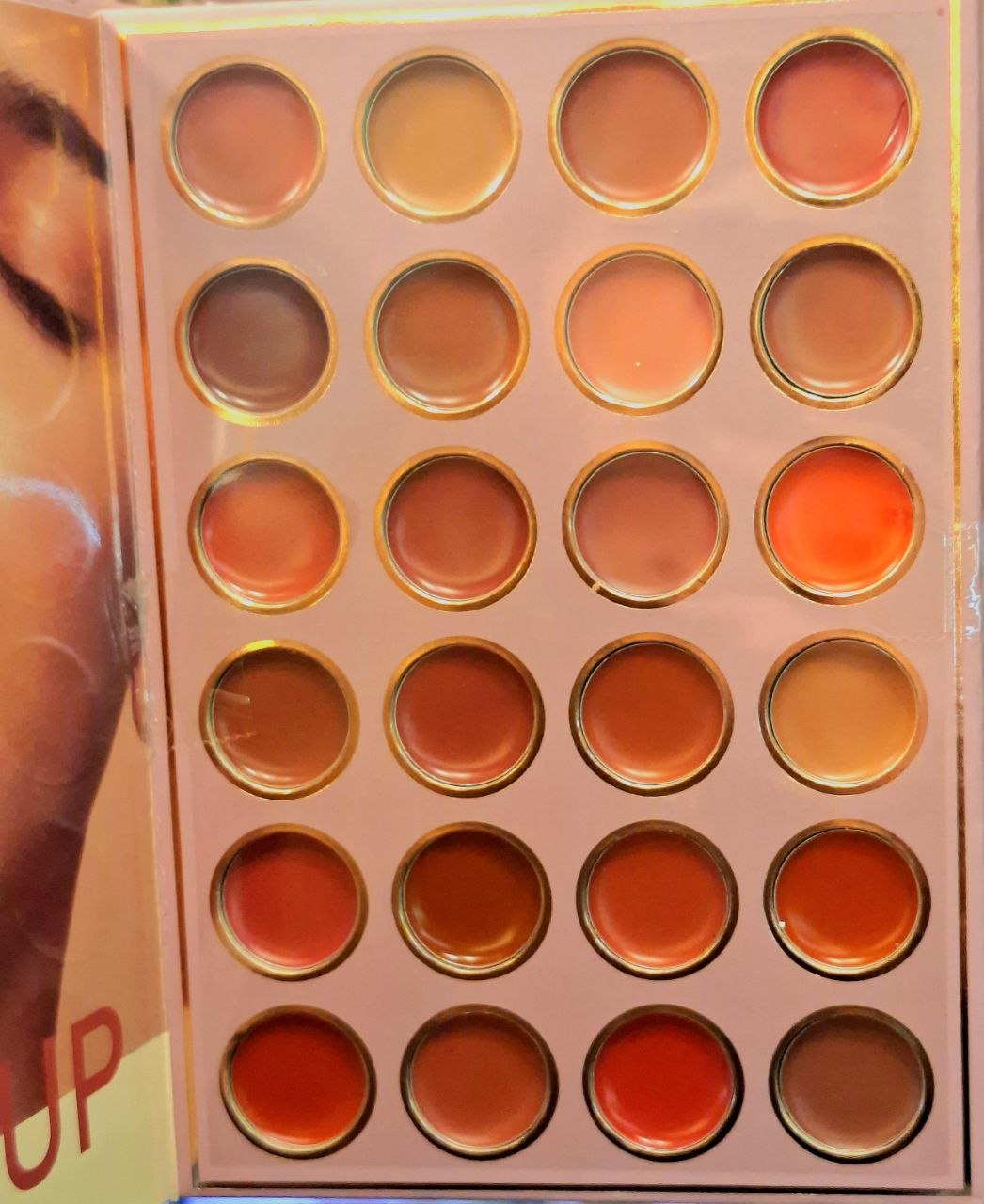 All-in-One Makeup Palette by Diamond Beauty